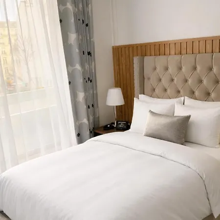 Apartment Grand Faubourg Sainthonore 8th Paris