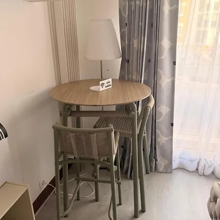 Grand Faubourg Sainthonoré 8th
